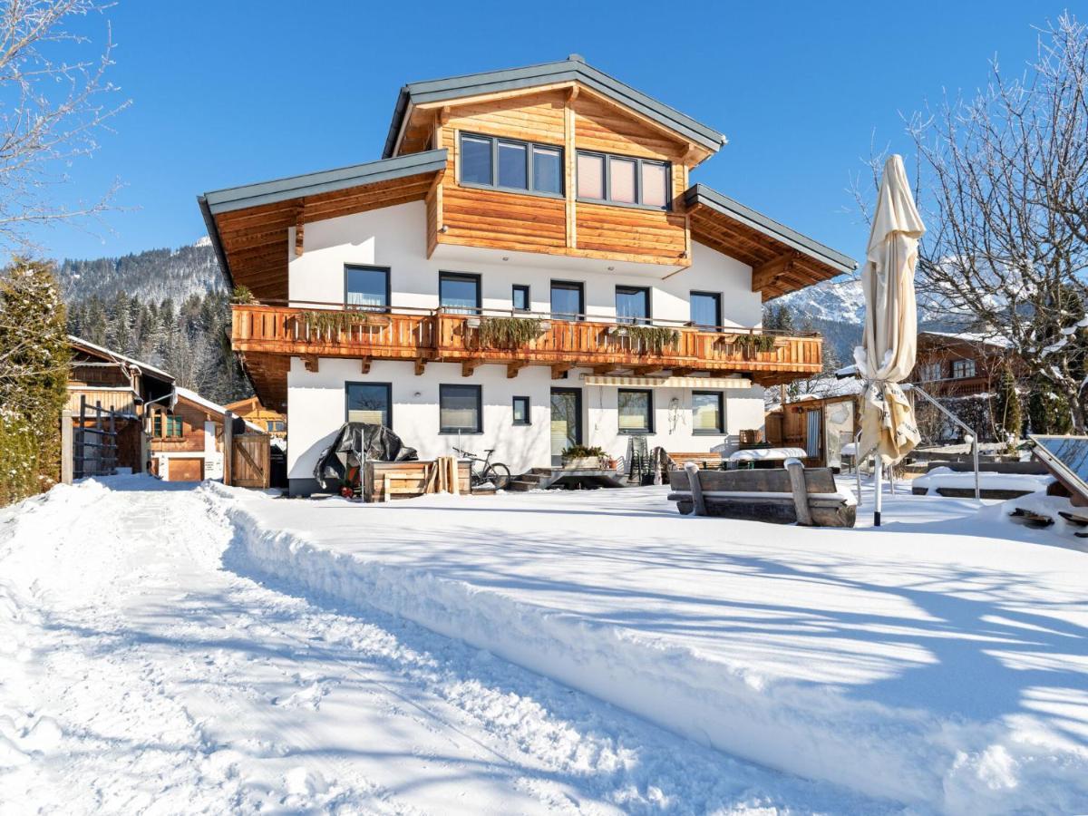 Elegant Apartment in Saalfelden with Balcony Buitenkant foto